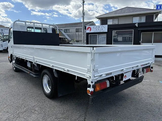 日野 デュトロ 2RG-XZU712M(2WD)の写真6