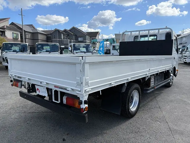 日野 デュトロ 2RG-XZU712M(2WD)の写真8