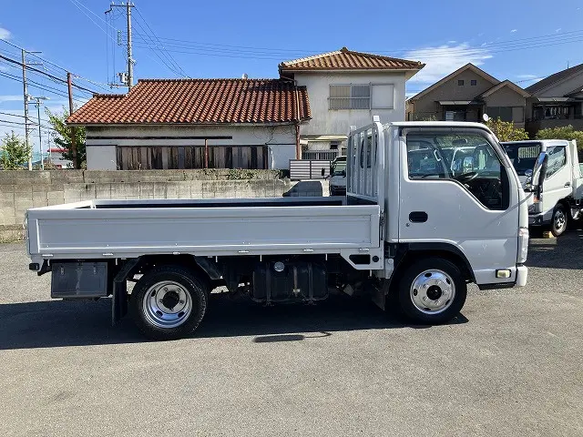 いすゞ エルフ TRG-NKR85A(2WD)の写真5