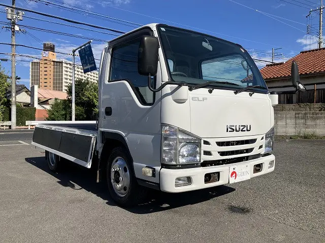 いすゞ エルフ TRG-NKR85A(2WD)の写真10