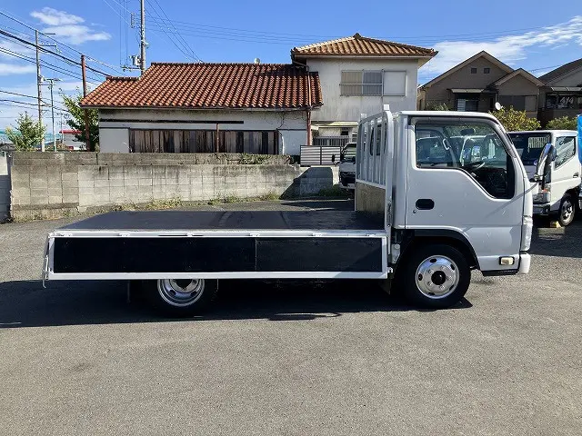 いすゞ エルフ TRG-NKR85A(2WD)の写真12