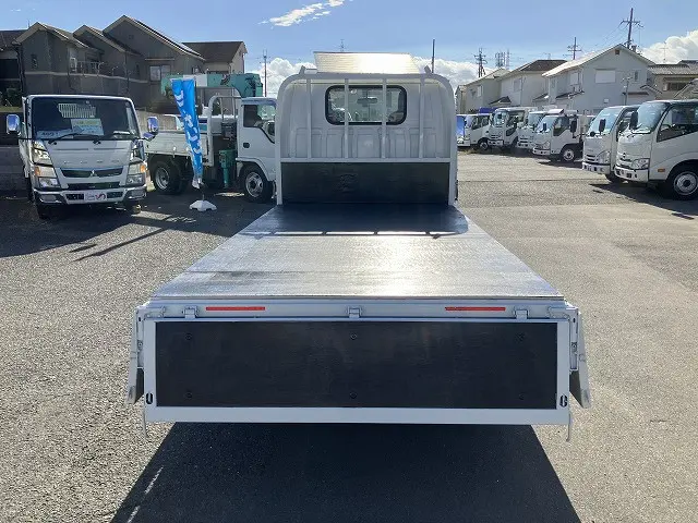 いすゞ エルフ TRG-NKR85A(2WD)の写真14