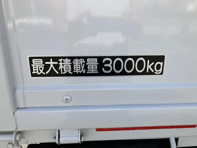 いすゞ エルフ TRG-NKR85A(2WD)の写真23