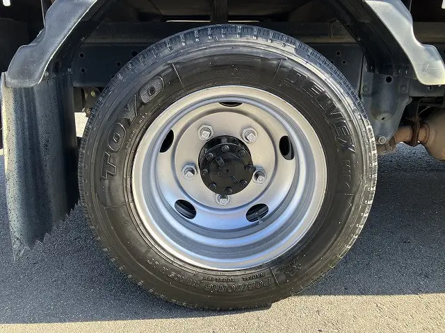 いすゞ エルフ TRG-NKR85A(2WD)の写真28