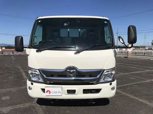 日野 デュトロ 2KG-XZU775M(4WD)の写真2
