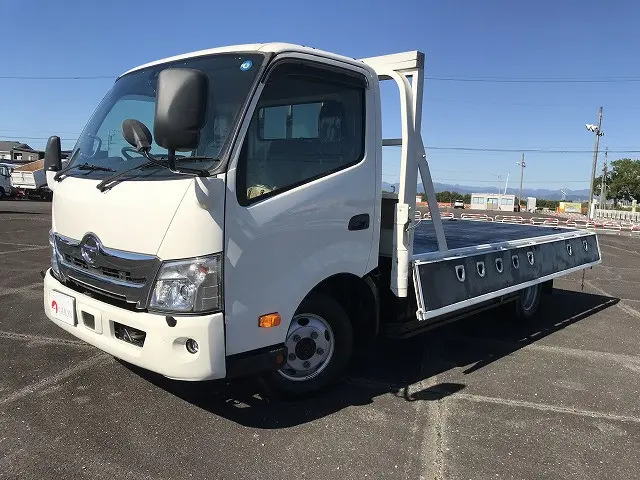 日野 デュトロ 2KG-XZU775M(4WD)の写真9