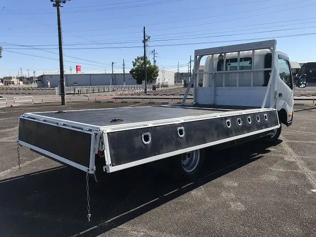 日野 デュトロ 2KG-XZU775M(4WD)の写真13