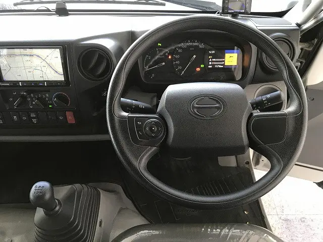 日野 デュトロ 2KG-XZU775M(4WD)の写真25