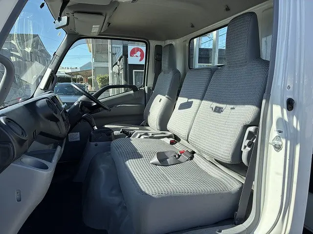 日野 デュトロ TKG-XZU700M(2WD)の写真30