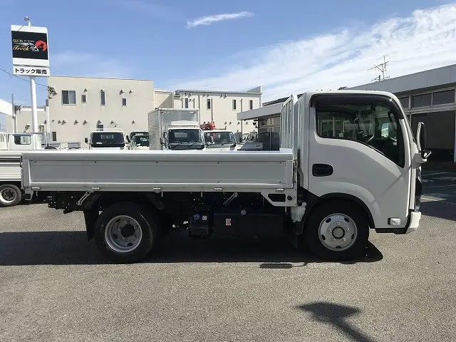 いすゞ エルフ 2TG-NKR88AF(2WD)の写真8