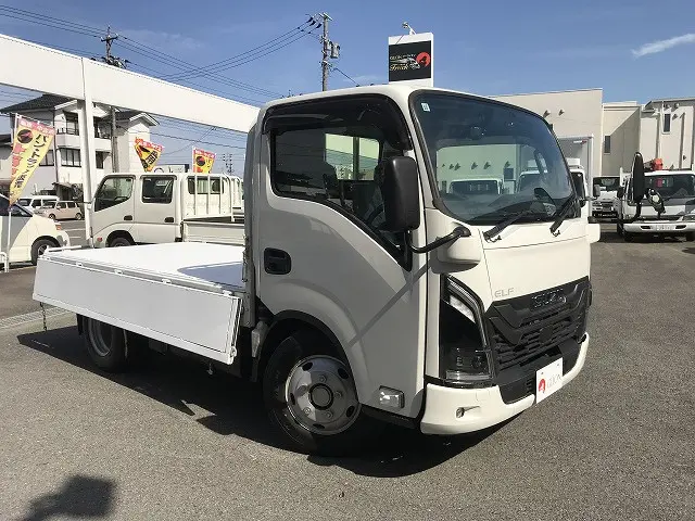 いすゞ エルフ 2TG-NKR88AF(2WD)の写真10