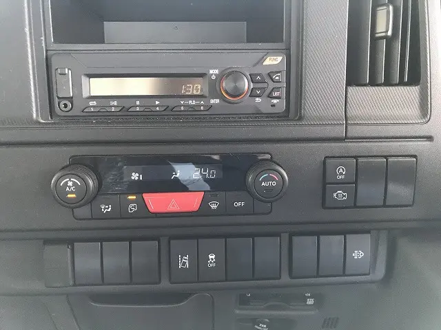 いすゞ エルフ 2TG-NKR88AF(2WD)の写真27