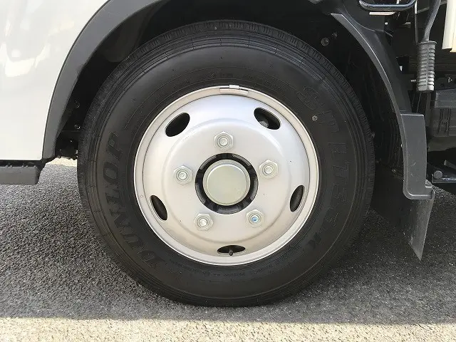 いすゞ エルフ 2TG-NKR88AF(2WD)の写真42