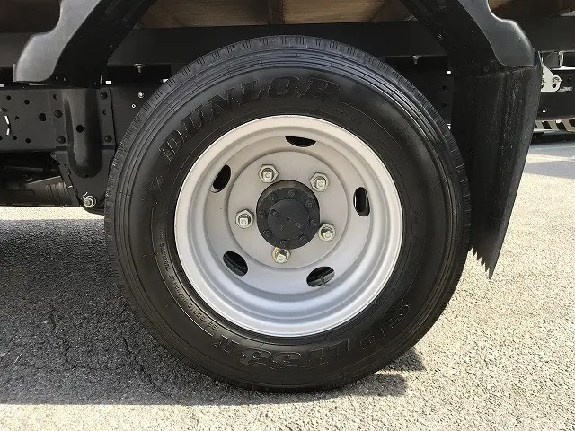 いすゞ エルフ 2TG-NKR88AF(2WD)の写真43
