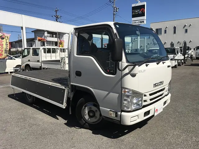 いすゞ エルフ 2RG-NJR88A(2WD)の写真10