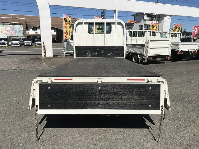 いすゞ エルフ 2RG-NJR88A(2WD)の写真12