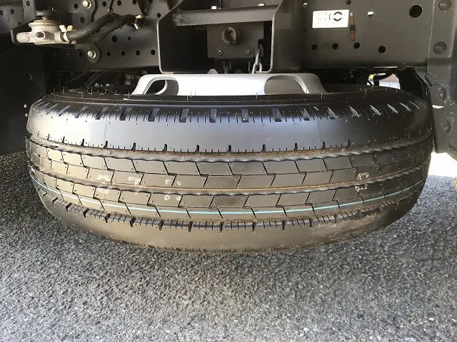 いすゞ エルフ 2RG-NJR88A(2WD)の写真43