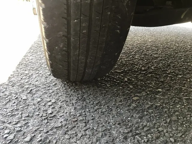 いすゞ エルフ 2RG-NJR88A(2WD)の写真45
