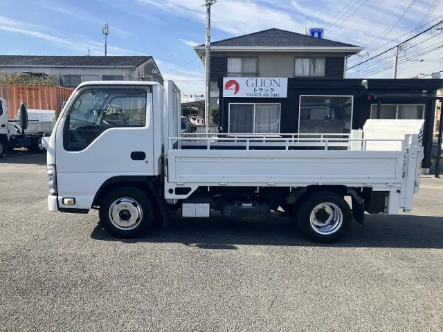 いすゞ エルフ TRG-NJR85A(2WD)の写真4