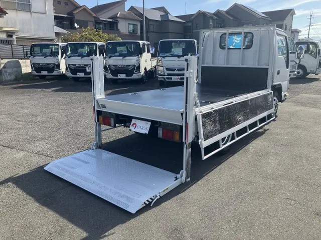 いすゞ エルフ TRG-NJR85A(2WD)の写真15
