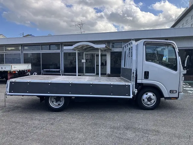 いすゞ エルフ 2RG-NMS88AR(4WD)の写真12