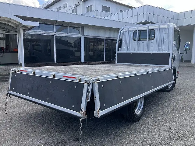 いすゞ エルフ 2RG-NMS88AR(4WD)の写真15