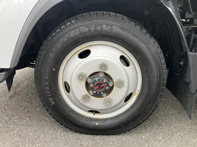 いすゞ エルフ 2RG-NMS88AR(4WD)の写真24