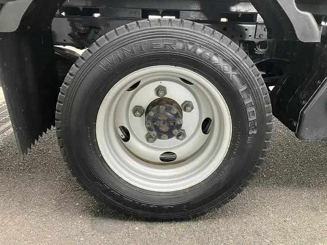 いすゞ エルフ 2RG-NMS88AR(4WD)の写真26