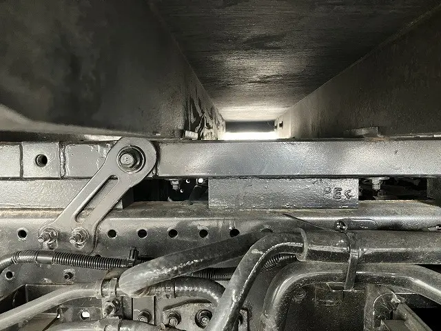 いすゞ エルフ 2RG-NMS88AR(4WD)の写真33