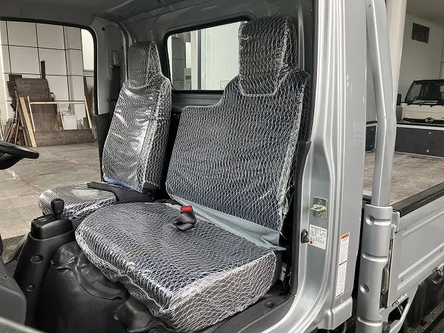 いすゞ エルフ 2RG-NMS88AR(4WD)の写真37