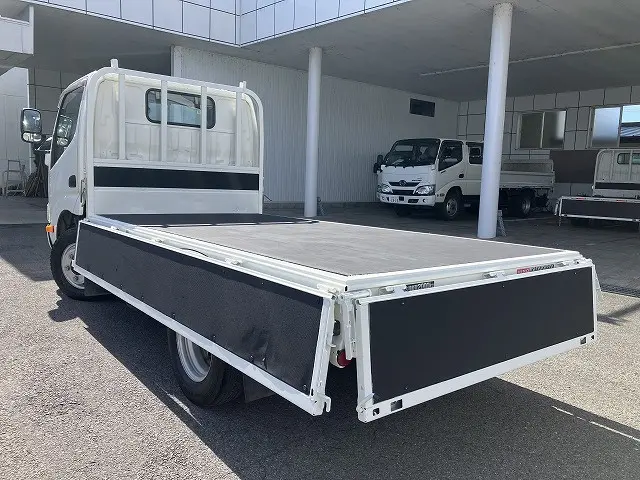日野 デュトロ TPG-XZU605M(2WD)の写真13