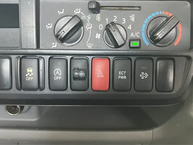 日野 デュトロ TPG-XZU605M(2WD)の写真44