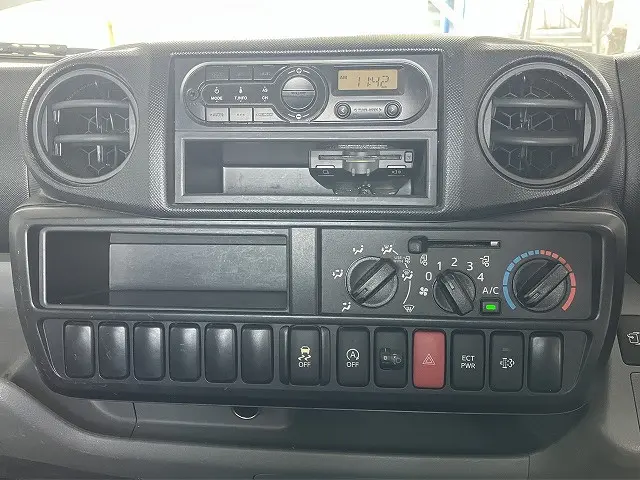 日野 デュトロ TPG-XZU605M(2WD)の写真45