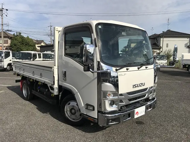 いすゞ エルフ 2RG-NMR88R(2WD)の写真3