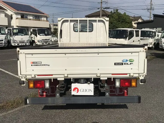 いすゞ エルフ 2RG-NMR88R(2WD)の写真5