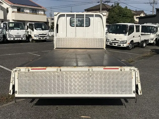 いすゞ エルフ 2RG-NMR88R(2WD)の写真12