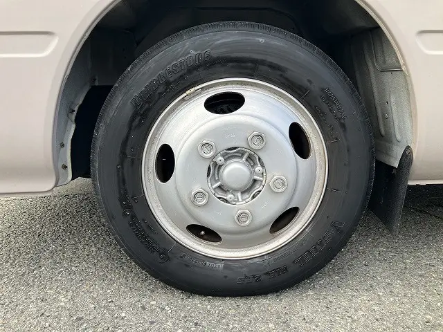 トヨタ コースター SKG-XZB40(2WD)の写真14