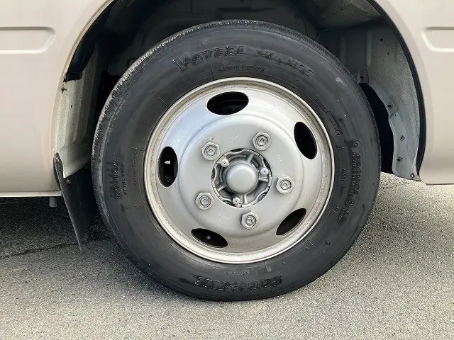 トヨタ コースター SKG-XZB40(2WD)の写真16