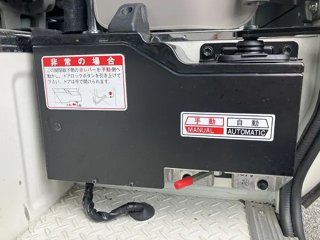 トヨタ コースター SKG-XZB40(2WD)の写真24