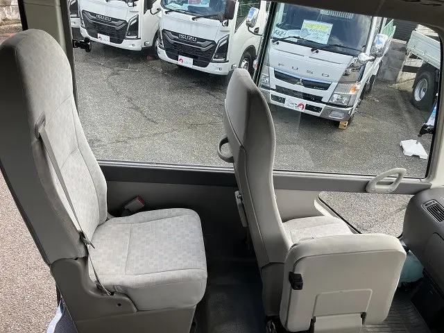トヨタ コースター SKG-XZB40(2WD)の写真28