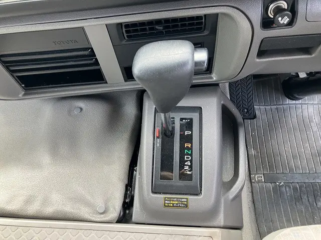 トヨタ コースター SKG-XZB40(2WD)の写真38