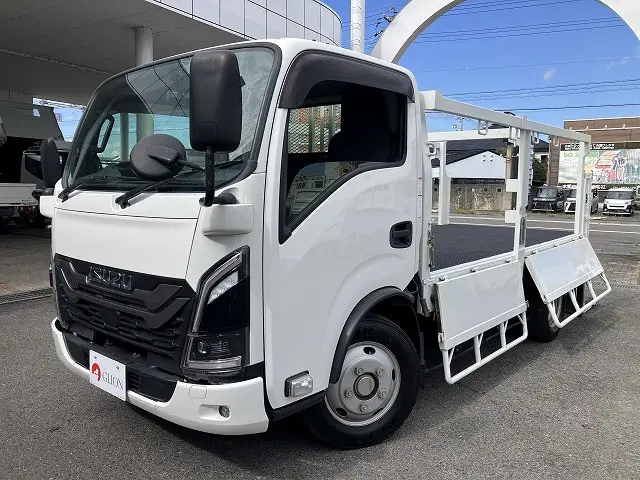 いすゞ エルフ 2RG-NKR88M(2WD)の写真9