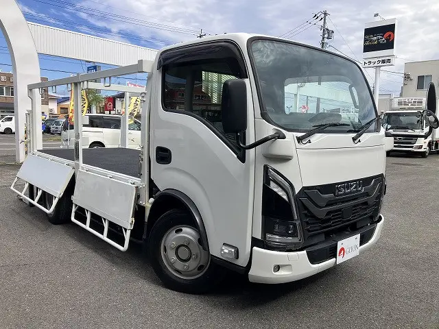 いすゞ エルフ 2RG-NKR88M(2WD)の写真10
