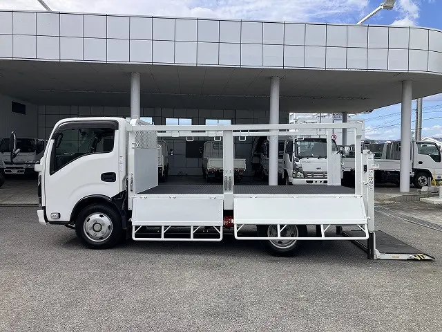 いすゞ エルフ 2RG-NKR88M(2WD)の写真11