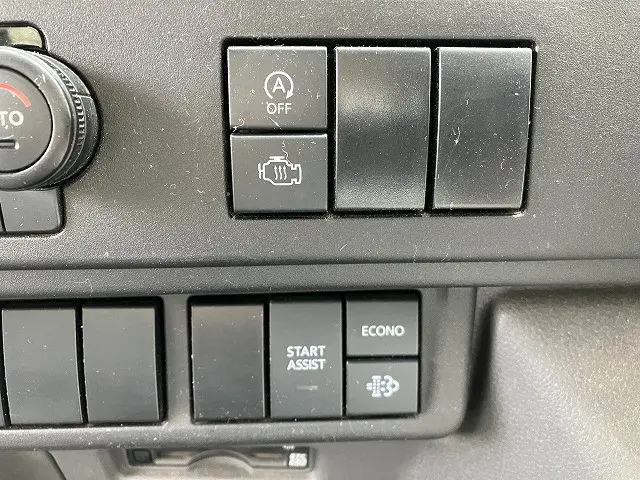 いすゞ エルフ 2RG-NKR88M(2WD)の写真42