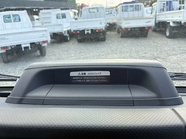 いすゞ エルフ 2RG-NHR88A(2WD)の写真33