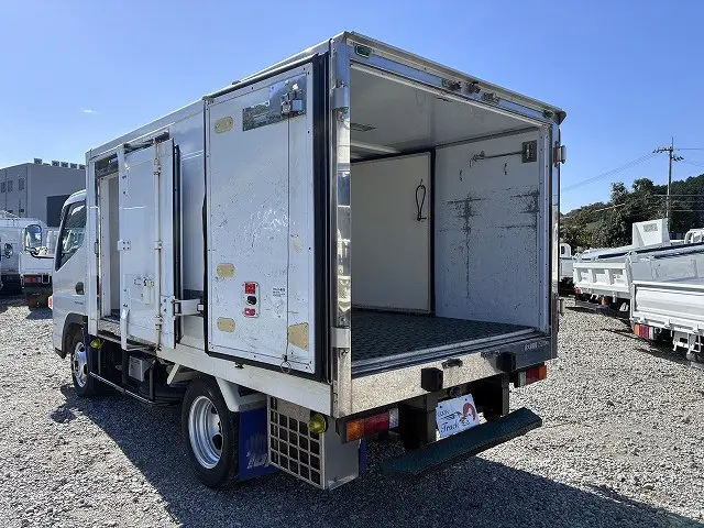 三菱 キャンター TPG-FBA00(2WD)の写真13