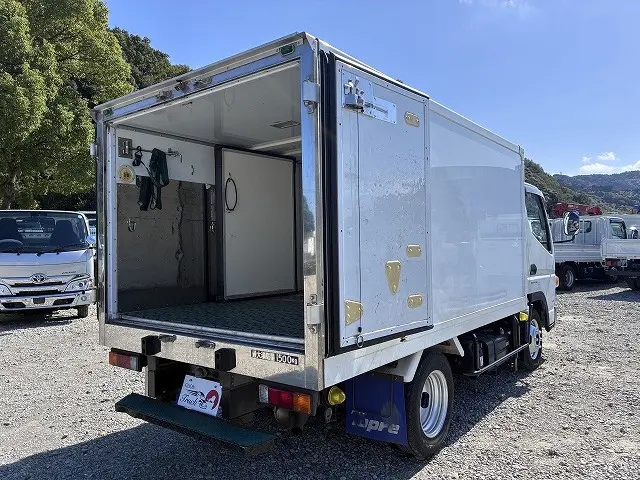 三菱 キャンター TPG-FBA00(2WD)の写真15