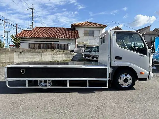 日野 デュトロ TPG-XZU605M(2WD)の写真12