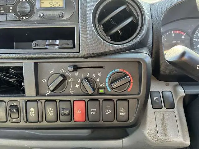 日野 デュトロ TPG-XZU605M(2WD)の写真33